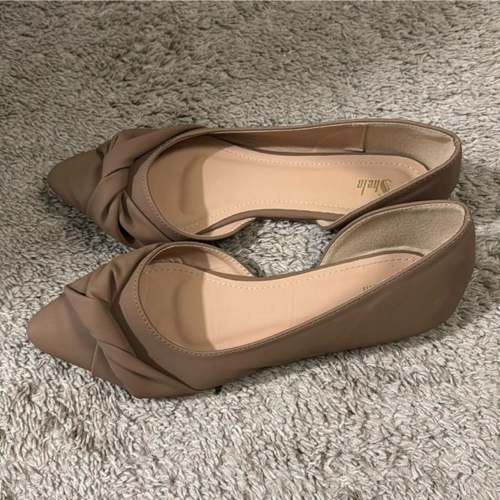 SHEIN Taupe Knot Detail Flats